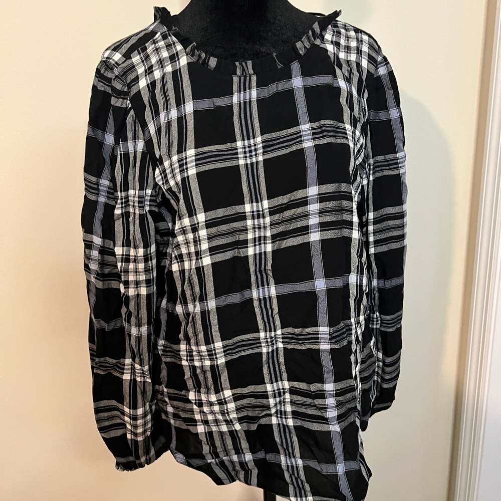 Woman’s blouse by Loft